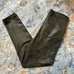 Offline by Aerie Green and Black Crackle Faux Leather Leggings
